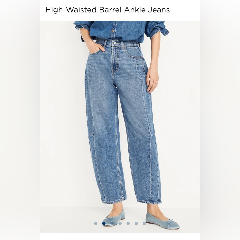 Old Navy Light Blue High-Waisted Barrel Ankle Jeans